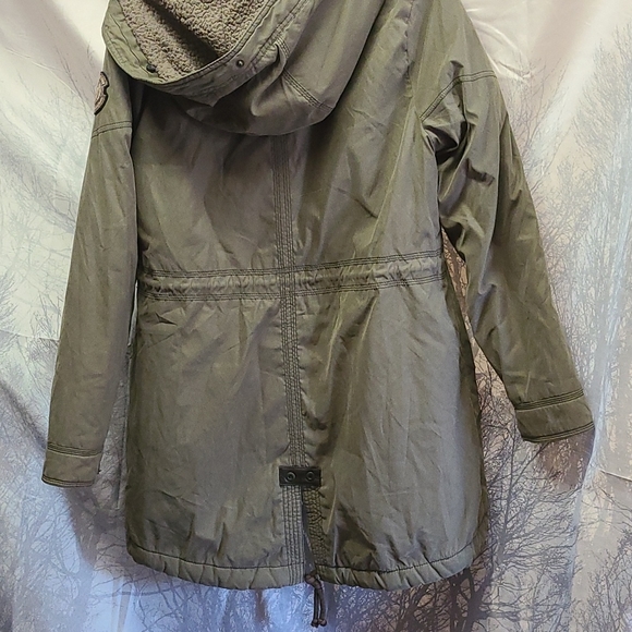 A&F Jacket - Picture 6 of 7